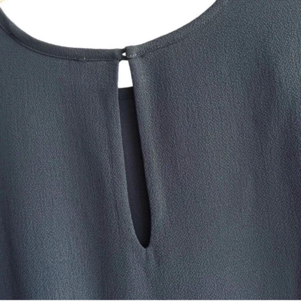 NEW Michael Kors Short Sleeve Crepe Blouse Laced Detail Navy Blue Gold Size M